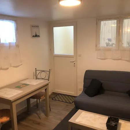 A Proche Universite Deville-les-Rouen