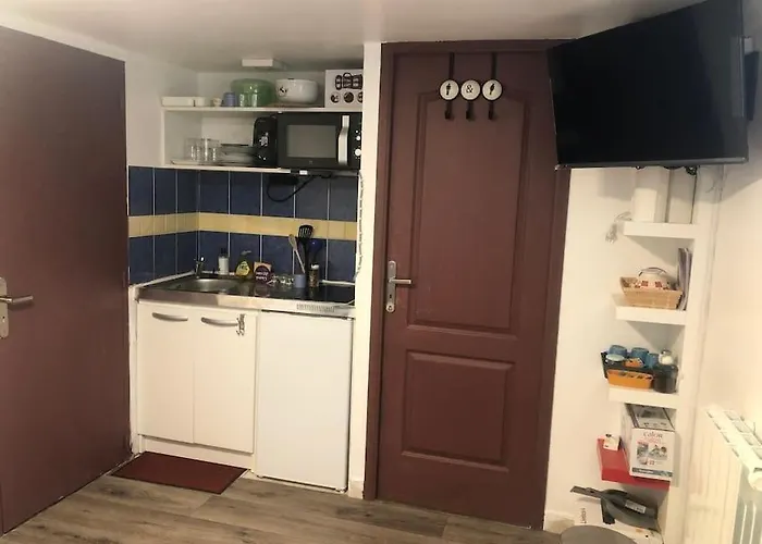 A Proche Universite Deville-les-Rouen